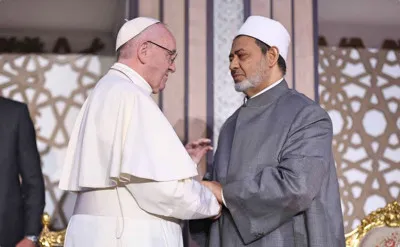 Dialog Timur dan Barat, Ikhtiar MHM Kuatkan Kerjasama